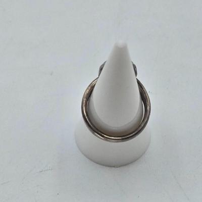 LOT 97J: Four Sterling Silver Rings and One Adjustable Toe Ring / 14.5 gtw