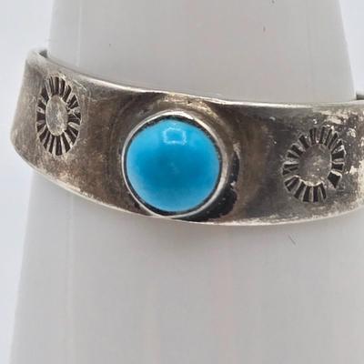 LOT 97J: Four Sterling Silver Rings and One Adjustable Toe Ring / 14.5 gtw