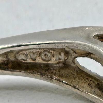 LOT 97J: Four Sterling Silver Rings and One Adjustable Toe Ring / 14.5 gtw