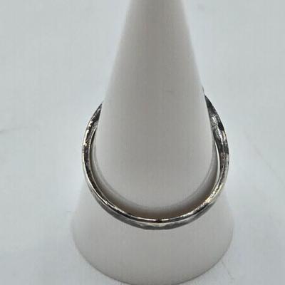 LOT 97J: Four Sterling Silver Rings and One Adjustable Toe Ring / 14.5 gtw