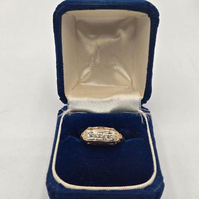 LOT 98J: Stunning 14k Gold Diamond Ring Size 6/ 2.2 gtw