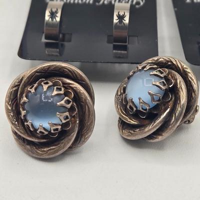 LOT 100J: Multiple Pairs of Pierced and Clip Earrings