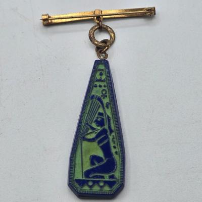 LOT 101J: Convertible Necklace and Multiple Pins