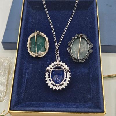 LOT 101J: Convertible Necklace and Multiple Pins