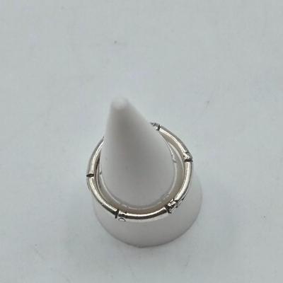 LOT 102J: Four Sterling silver Rings / 22.1 gtw