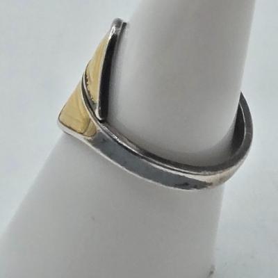 LOT 102J: Four Sterling silver Rings / 22.1 gtw