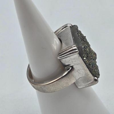 LOT 102J: Four Sterling silver Rings / 22.1 gtw