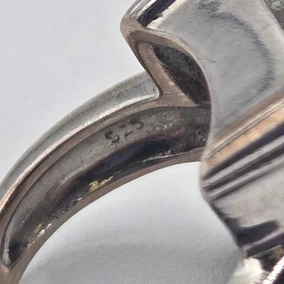 LOT 102J: Four Sterling silver Rings / 22.1 gtw