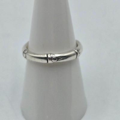 LOT 102J: Four Sterling silver Rings / 22.1 gtw