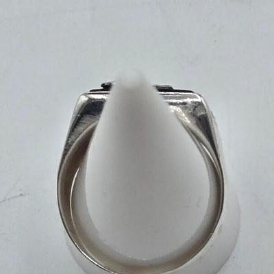 LOT 104J: Three Sterling Silver Rings / 16.8 gtw