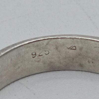 LOT 104J: Three Sterling Silver Rings / 16.8 gtw