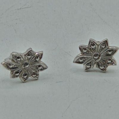 LOT 105J: Multiple Pairs of Sterling Silver Earrings / 14.0 gtw
