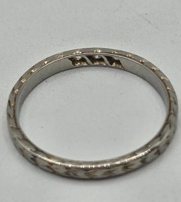 LOT 109J: Stunning 14k White Gold and Diamond Band, Size 10 / 3.1 gtw