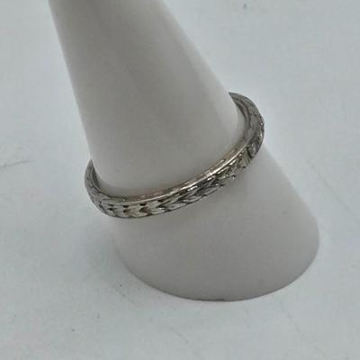 LOT 109J: Stunning 14k White Gold and Diamond Band, Size 10 / 3.1 gtw