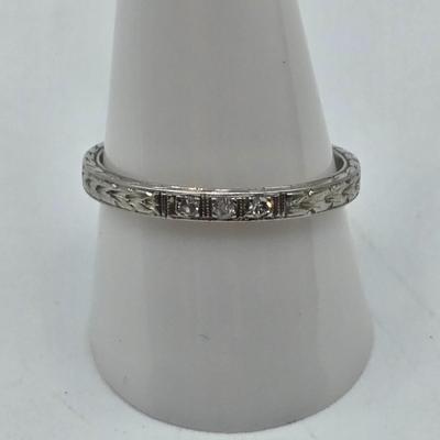 LOT 109J: Stunning 14k White Gold and Diamond Band, Size 10 / 3.1 gtw