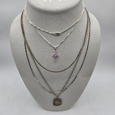 LOT 114J: Four Sterling Silver Necklaces, Two with Pendants / 31.7 gtw