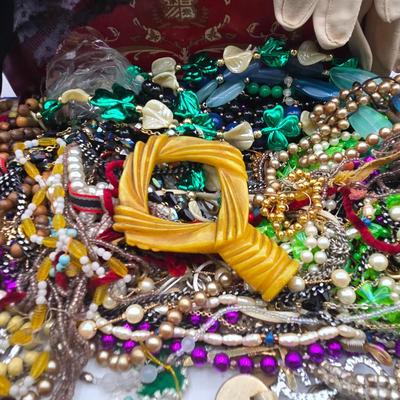 LOT 119: Jewelry Craft and Repair Lot in Princess Marcella Musical Jewelry Box and More
