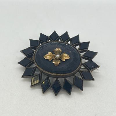 LOT 126: Vintage Mourning Pin and Screwback Earrings