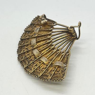 LOT 130: Vintage / Antique Brooches - Silver Cameo and Gold Vermeil over 800 Silver Fan