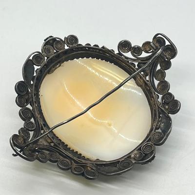 LOT 130: Vintage / Antique Brooches - Silver Cameo and Gold Vermeil over 800 Silver Fan