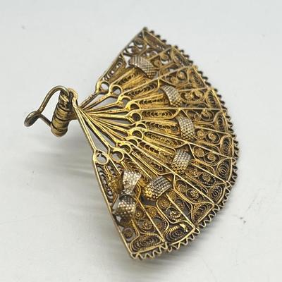 LOT 130: Vintage / Antique Brooches - Silver Cameo and Gold Vermeil over 800 Silver Fan