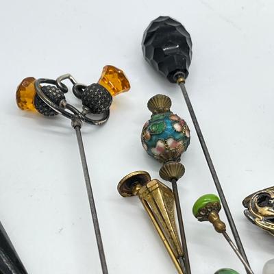 LOT 135: Vintage / Antique Stick Pins / Hat Pins