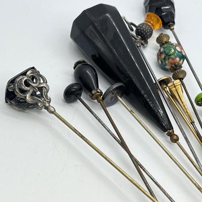 LOT 135: Vintage / Antique Stick Pins / Hat Pins
