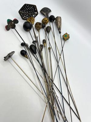 LOT 136: Vintage / Antique Hat Pins / Stick Pins