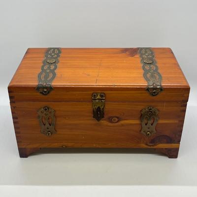 LOT 137: Vintage Costume Jewelry in Decorative Box