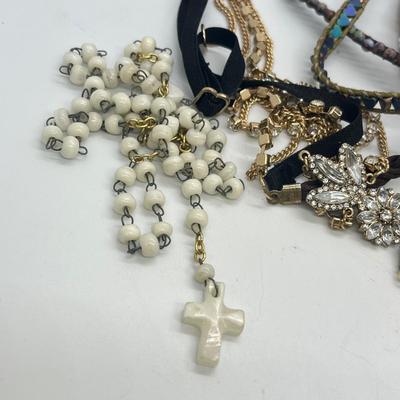 LOT 137: Vintage Costume Jewelry in Decorative Box