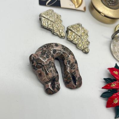 LOT 137: Vintage Costume Jewelry in Decorative Box