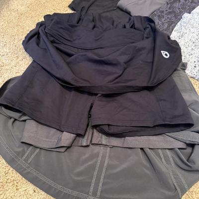 Athleta, Mountain Hardware & More Women’s Activewear, Size XS (UGB2-HS)