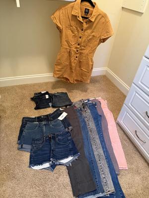 Jeans & Denim by Pilcro & the Letterpress, Madewell, Urban Outfitters, & More, Size 2/4 (UGB2-HS)