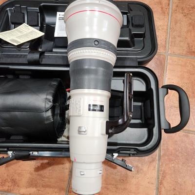 Canon EF 800mm 1:5.6 L IS USM Ultrasonic lens 12819 with Trunk and Cover