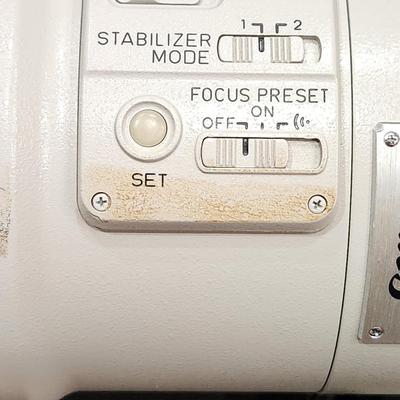 Canon EF 800mm 1:5.6 L IS USM Ultrasonic lens 12819 with Trunk and Cover