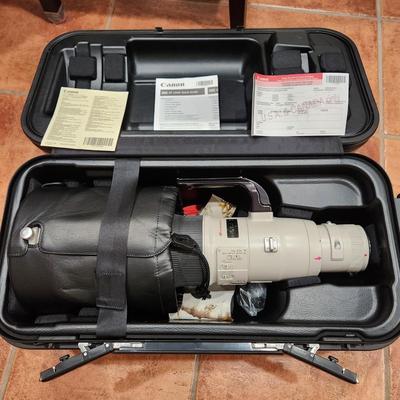 Canon EF 800mm 1:5.6 L IS USM Ultrasonic lens 12819 with Trunk and Cover
