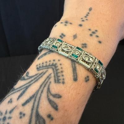 Pearls & More Elegant Jewelry (K-HS)