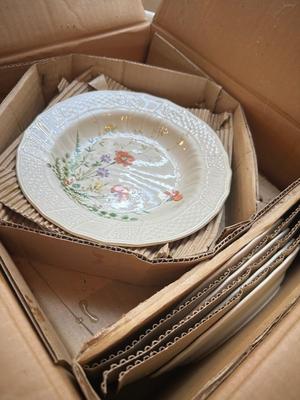 Mikasa Fine Ivory “Margaux” Dinnerware Set (Service for 4)