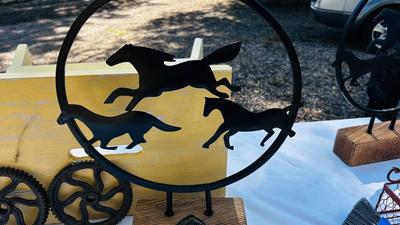 RUSTIC .& WESTERN THEMED HOME DECOR