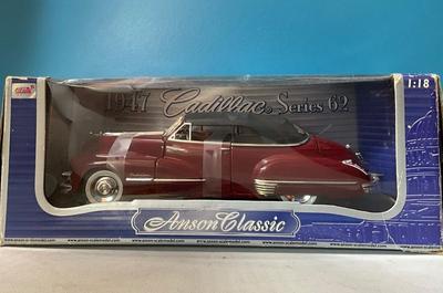 1/18 Die Cast 1947 Cadillac Car