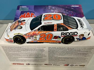 1/24 Die Cast Tony Stewart 2000 NASCAR