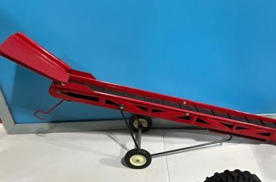 1/16 Metal Intern’l Tractor, Wagon, Conveyer