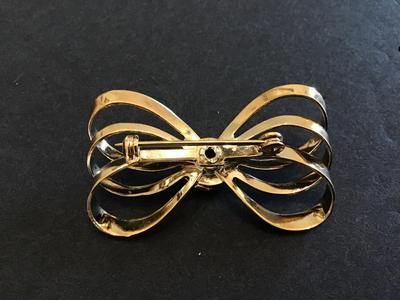 Vintage Bow Brooch with Sand Stone