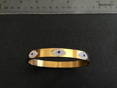Evil eye bangle Locking