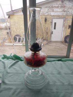 VINTAGE GLASS OIL LAMP