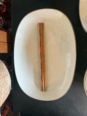 Sale Photo Thumbnail #2501: 12 dinner plates 12 bowls 12 plates 12 bread plates 12 small bowls