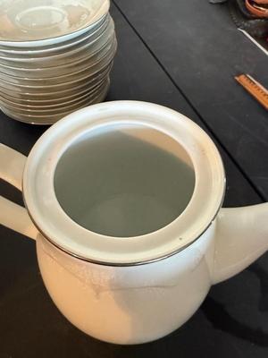 Sale Photo Thumbnail #2521: 12 tea saucers 12 coffee cups teapot cream & sugar