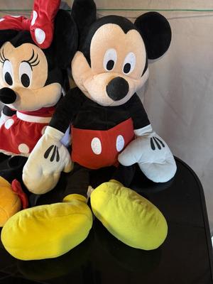 DISNEY'S MICKEY, MINNIE AND FRIENDS