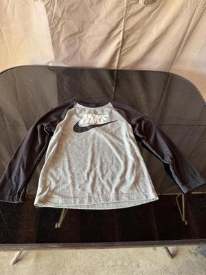 BOYS NIKE AIR JORDAN SHOES AND NIKE APPAREL