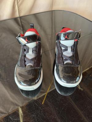 BOYS NIKE AIR JORDAN SHOES AND NIKE APPAREL